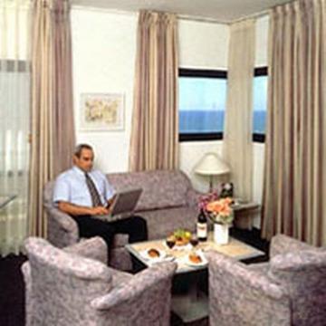 Western Regency Hotel 4*